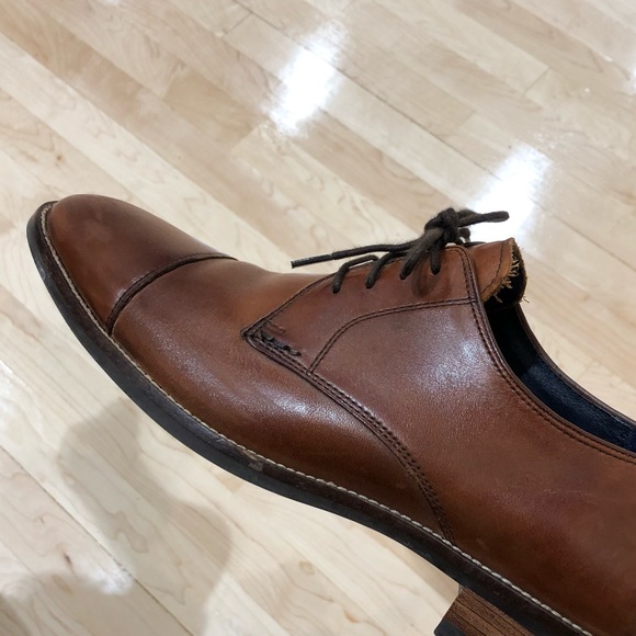 Men’s cole Haan dress shoes size 8 lightly worn